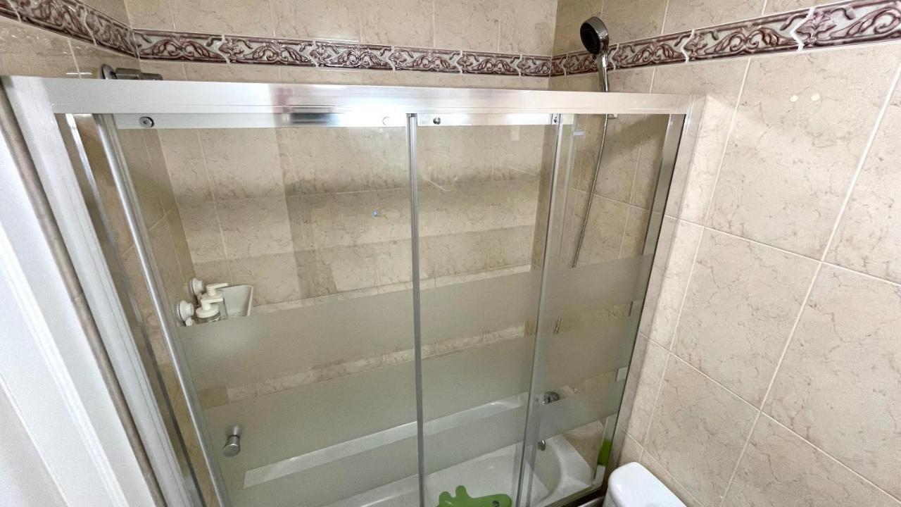 Moderno Piso De 3 Dormitorios En La Playa De Rincon De La Victoria Malaga Bagian luar foto